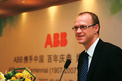 　　ABB集团总裁兼首席执行官金乐先生指出“目前的市场需求正好为ABB发挥其技术专长提供了合适的空间ABB将为亚洲经济发展提供支…