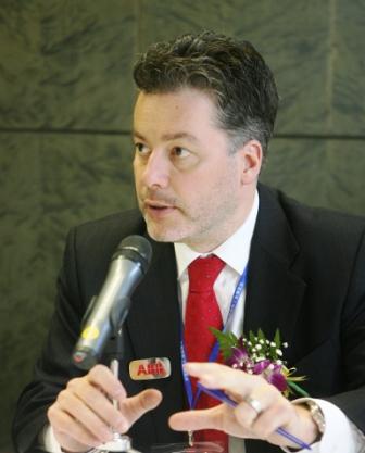 abb过程自动化部北亚区兼及中国区负责人柏轲发表演讲