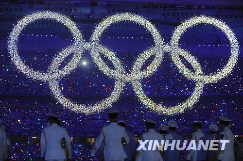 闪闪发光的奥运五环