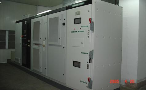 　　图4PowerFlex7000变频器