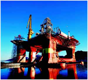 StenaDon 石油钻探平台的最后建造阶段